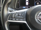ステアリングスイッチ付きです。運転に集中できます。