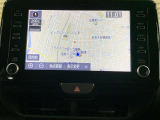 純正メモリーナビを装備。タッチパネル式で使いやすく、お出かけもラクラクです。(Tコネクト対応)
