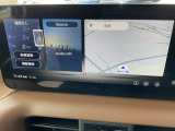 12.3インチで大型の統合型ディスプレイ搭載。(Googleマップ搭載)Googleアカウントにログインすることで、スマートフォンなどで登録することで、お気に入りの場所や保存したルートを連携することができます。
