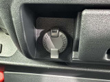 シガーソケット用の充電器が使用可能です!