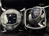 無段変速が魅力のCVT車です。発進から加速までアクセルを一定にして走ることで滑らかに走ります。車内も静かで振動もごくわずか!!CVT車もATの一種なので、もちろんAT限定免許で運転OKです!