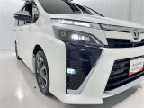 フォグランプ装着車です。暗い夜道の車両前方を明るく照らします