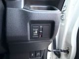 片側電動スライドドア付きです!!乗り降りラクラクです!!