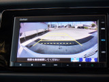 ◆バックモニター◆狭い場所や見難い場所での車庫入れが苦手な方は多いと思います、しかし!バックガイドモニターが付いているので安心♪