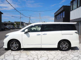 女性にも安心してお乗りいただけるよう、車内の清掃には特にこだわり、メーカー販売時の状態に近づける為に妥協は致しません!!