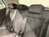 シートは適度な硬さによって長時間の運転でも疲れにくいと定評があります。国産車とは全く違った座り心地ですが、長年培われた欧州の椅子文化をご体感ください。