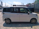 スライドドアは、開口部が広く乗降性の良いお車です