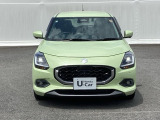 高効率なエンジンをモーターがアシストして走行中の燃費消費を抑えるハイブリッド。停車中もアイドリングストップにより燃費消費と排出ガスをなくします。