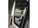 他の店舗でも商談している可能性があります。お車の詳細についてはアウディ奈良 中古車担当までお気軽にお問い合わせ下さい。