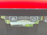 【スズキ セーフティサポート】走行中に前方の車両等を認識し、衝突しそうな時は警報とブレーキで衝突回避と被害軽減をアシスト。より安全にドライブをお楽しみいただけます。