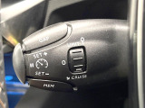 ●アダプティブクルーズコントロール:前の車との車間距離を一定にとりつつ、一定速度で自動走行してくれる次世代のクルーズコントロール!主に高速道路や自動車専用道路で使用する便利な機能です!