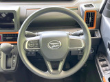 【ステアリングスイッチ】運転中、前方から目線をそらすことなく、オーディオ等の操作が可能な便利機能!安心&快適なドライブを演出してくれます♪