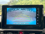 【バックカメラ】駐車時に後方がリアルタイム映像で確認できます。大型商業施設や立体駐車場での駐車時や、夜間のバック時に大活躍!運転スキルに関わらず、今や必須となった装備のひとつです!