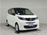 インテリジェントエマージェンシーブレーキ装備!フロントカメラで前方の車両や歩行者を検知!衝突の可能性が高まると警告表示やブザーで回避操作を促し、被害軽減ブレーキで衝突を回避・軽減します!