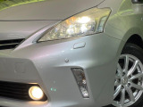 【LEDヘッドライト】悪天候や夜間走行時も良好な視界を確保し安心して運転できる高輝度LEDヘッドライトを装備!点灯速度が早く、消費電力も抑えられています。