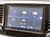 ナビ機能だけでなく、ミュージックサーバー、Bluetooth、フルセグテレビ、DVDとCD再生など、オーディオ機能がついています。