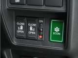 ◆両側電動スライドドア◆狭い駐車場でも乗り降りが楽々♪お子様が隣の車にドアを当ててしまう心配もございません!小さなお子様連れの方もこれで安心。