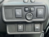 車線逸脱防止装置も付いています。