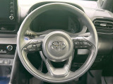 【純正革巻きステアリング】上質な革を使用することで、手にしっかり馴染みとても運転しやすいハンドルです♪