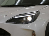 LEDヘッドライトです。デザイン性がよくとても明るいので、夜間の走行や悪天候でも安心です。しかも長寿命!