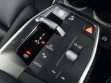 BMWライフをさらに素晴らしいものにするために、BMWカードもご用意しております。ご利用金額1,000円ごとに1ポイントたまります。BMW正規ディーラーでのご利用につきましてはポイントが2倍になります。