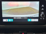 ★バックモニター搭載★ バック時目視しにくいクルマの周囲をカメラで映し出し、安全・安心駐車をサポート♪バックの苦手な方も後ろがハッキリ見えるので安心です☆