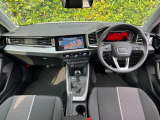 Audiのインテリアはエクステリア同様、優れたデザイン性とクオリティ、そして機能性を兼ね備えております。