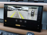 前後左右に搭載された4つのカメラで運転中のあらゆる場面を視覚支援。アラウンドビューは3D投影も可能で狭い路地などでも活躍してくれます。