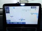 10.5インチのディスプレイオーディオ装着です。スマホとの通信で様々なサービスが楽しめます。TV視聴にも対応しています。