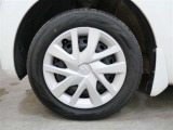タイヤサイズは155/65R14です。