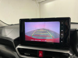 バックカメラ付きで後方の確認がしやすく、駐車が苦手な方でも安心して操作できます。毎日の使い勝手がぐっと良くなる便利な装備です。