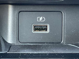 前席USB電源です。