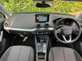 Audiのインテリアはエクステリア同様、優れたデザイン性とクオリティ、そして機能性を兼ね備えております。