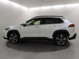 リヤ5面はプライバシーガラス☆強い日差しや車外の視線から室内を守ってくれます。
