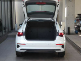 ■Vorsprung durch Technik■&ldquo;Vorsprung durch Technik(技術による先進)&rdquo;というスローガンのもと生み出された、走りの愉しみを最大限に引き出す数えきれないイノベーション。