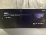 フロントガラス投影タイプのヘッドアップディスプレイを採用しています。現車速やナビルート案内、走行車線表示、前方車表示、交通標識表示など情報も多彩です。
