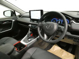 見通しのよいすっきりとした視界で、誰でも運転しやすいです。運転のしやすさは疲れにくさにも繋がりますよ♪