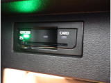 ★ETC2.0が装備されております。高速道路に設置されたITSスポットと双方向通信を行い渋滞や事故合流などリアルタイムの広域道路交通情報を受信します。