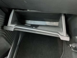 グローブボックスも収納しやすさ◎