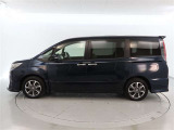 ロングラン保証付き。トヨタのお店で中古車をお買い上げいただいたお客様に安心で快適なカーライフをお約束する。1年間の保証です。