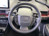 【純正革巻きステアリング】上質な革を使用することで、手にしっかり馴染みとても運転しやすいハンドルです♪