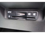【ETC】ETC付きです!高速道路料金所での小銭の出し入れや雨天時における窓の開け閉めなどの煩わしさが解消できます。料金所の通過もスムーズで快適ですよ♪