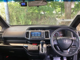 フロントガラスが大きく、ワイドな視界で運転もしやすくなるように、設計されています。
