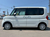 当店は、新車〜登録済未使用車、お買い得軽自動車まで、多数在庫しております♪軽自動車の事なら全て当店にお任せください!目玉車両もございますので、ぜひ一度軽ワールドへお越しくださいませ!