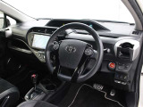 運転席廻りです。