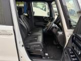 1列目シートです。足元までゆったりとご乗車頂けます!!
