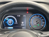 【メーター】電気自動車ならではのスピードメーターなどはデジタル&カラフルなのでとても見やすくなっています♪