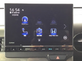 ドライブの必需品。見やすい・使いやすいHonda純正のメモリーナビを搭載しています。