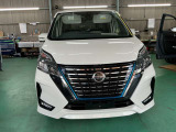 セレナ 1.2 e-POWER ハイウェイスターV 