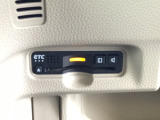 ETC車載器付。ETCが使用可能な道路通行料はキャッシュレスでスマートに走行できます。再セットアップして納車致します。